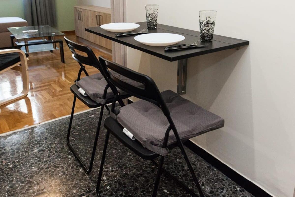 Modern Greek Living 1 Bd In Dafni Appartement