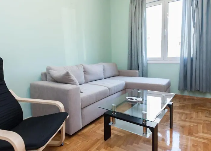 Modern Greek Living 1 Bd Apt In Dafni Athens