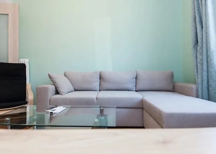 Modern Greek Living 1 Bd Apt In Dafni Athens